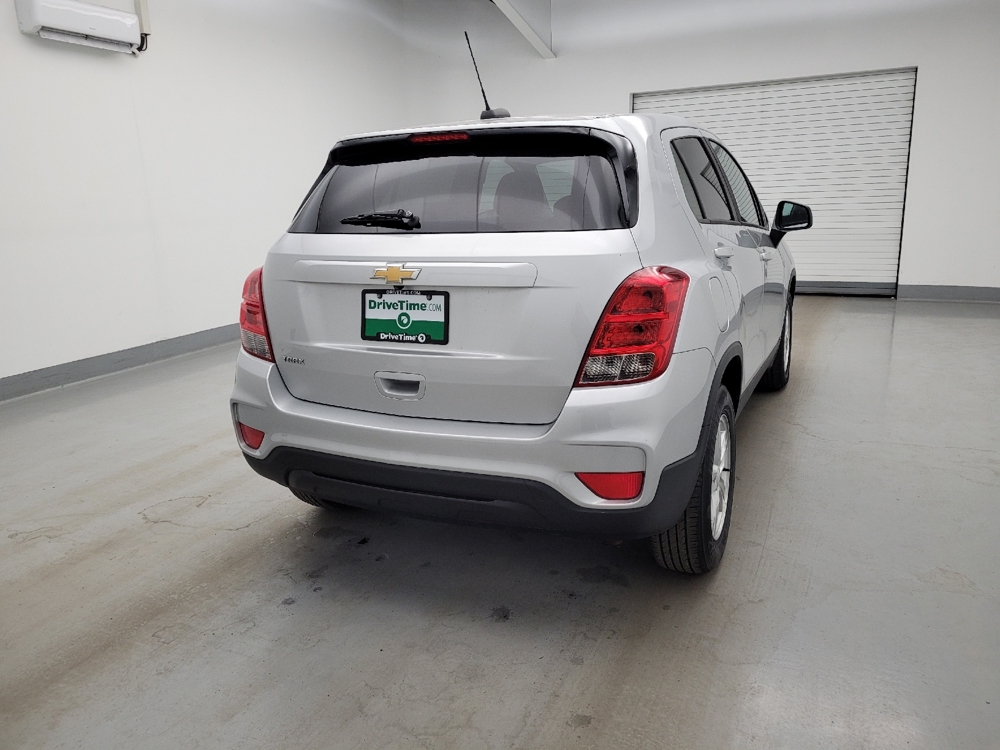 2021 Chevrolet Trax LS - Photo 6