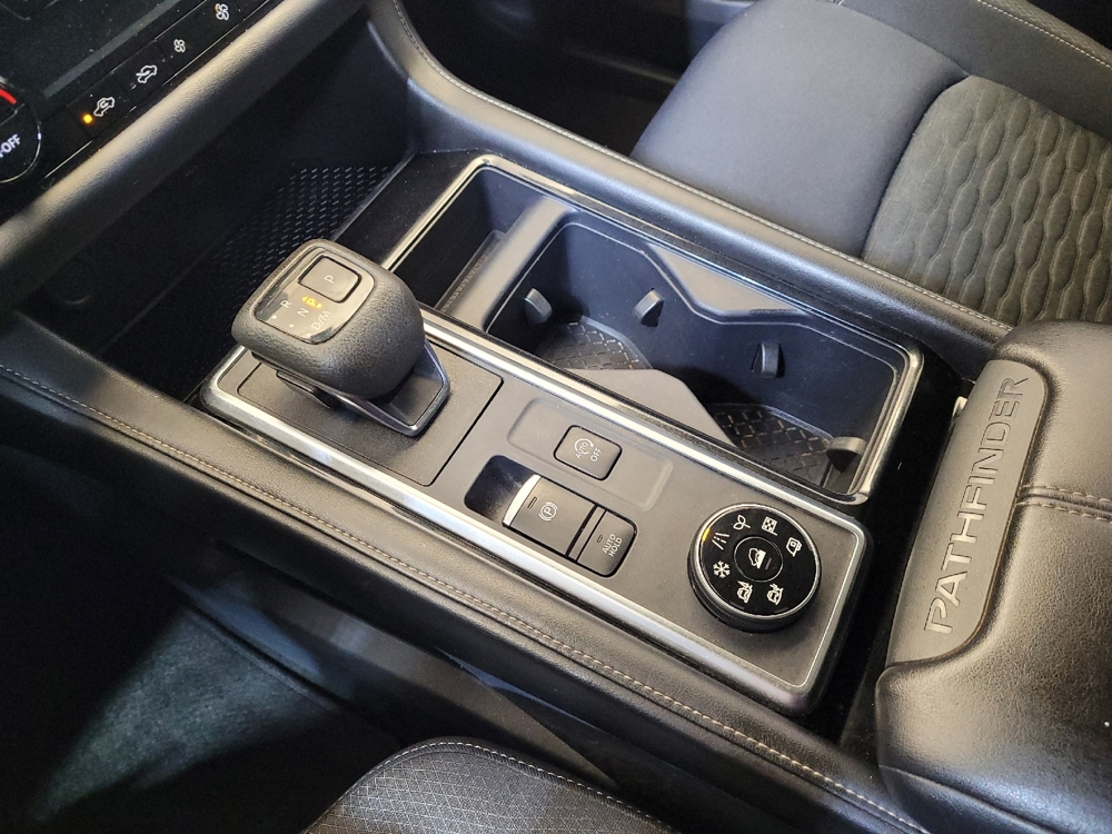 2023 Nissan Pathfinder SV - Photo 20