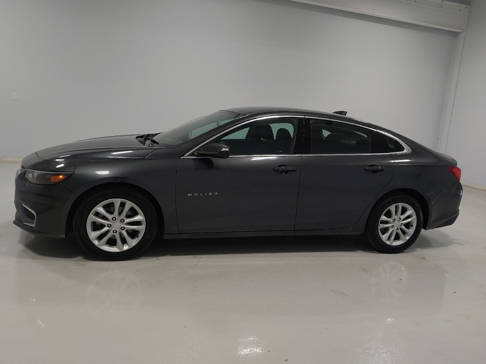 2018 Chevrolet Malibu 1LT - Photo 2