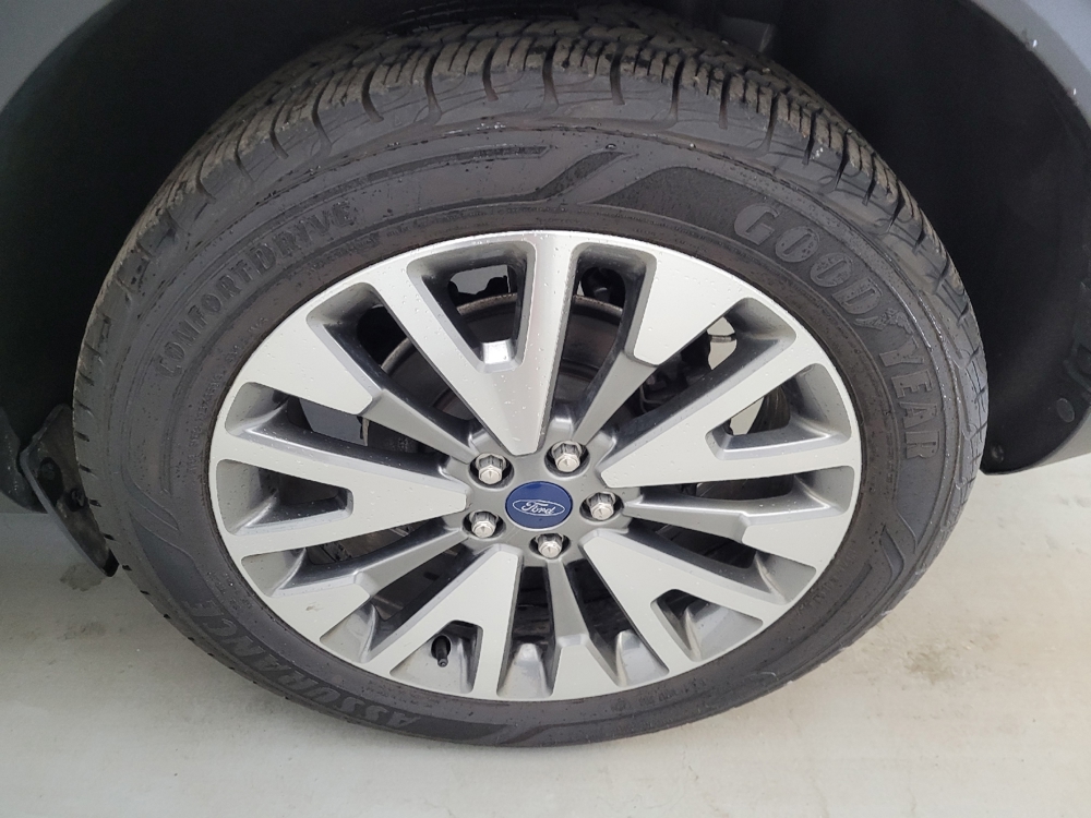 2022 Ford Escape Titanium - Photo 24