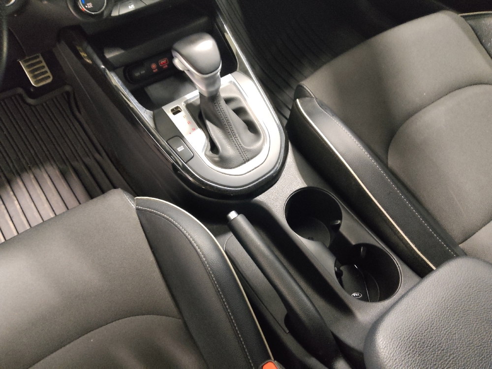 2021 Kia Forte GT-Line - Photo 20