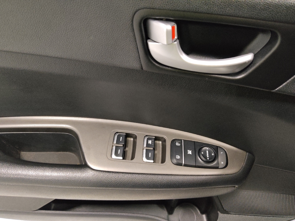 2019 Kia Optima LX - Photo 21