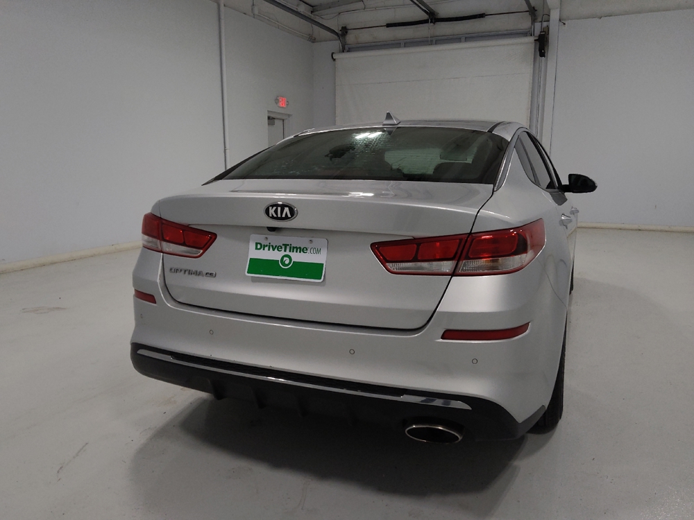 2019 Kia Optima LX - Photo 6