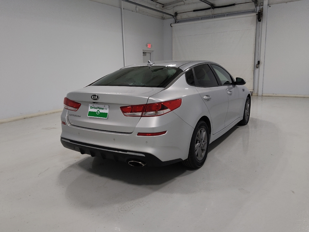2019 Kia Optima LX - Photo 7