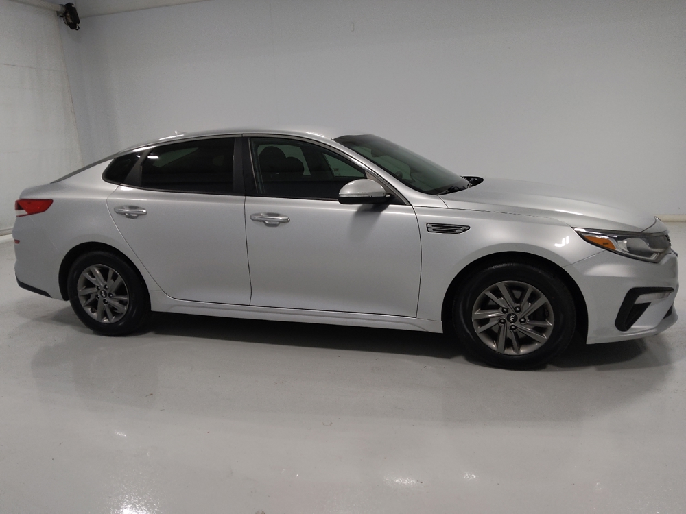 2019 Kia Optima LX - Photo 9