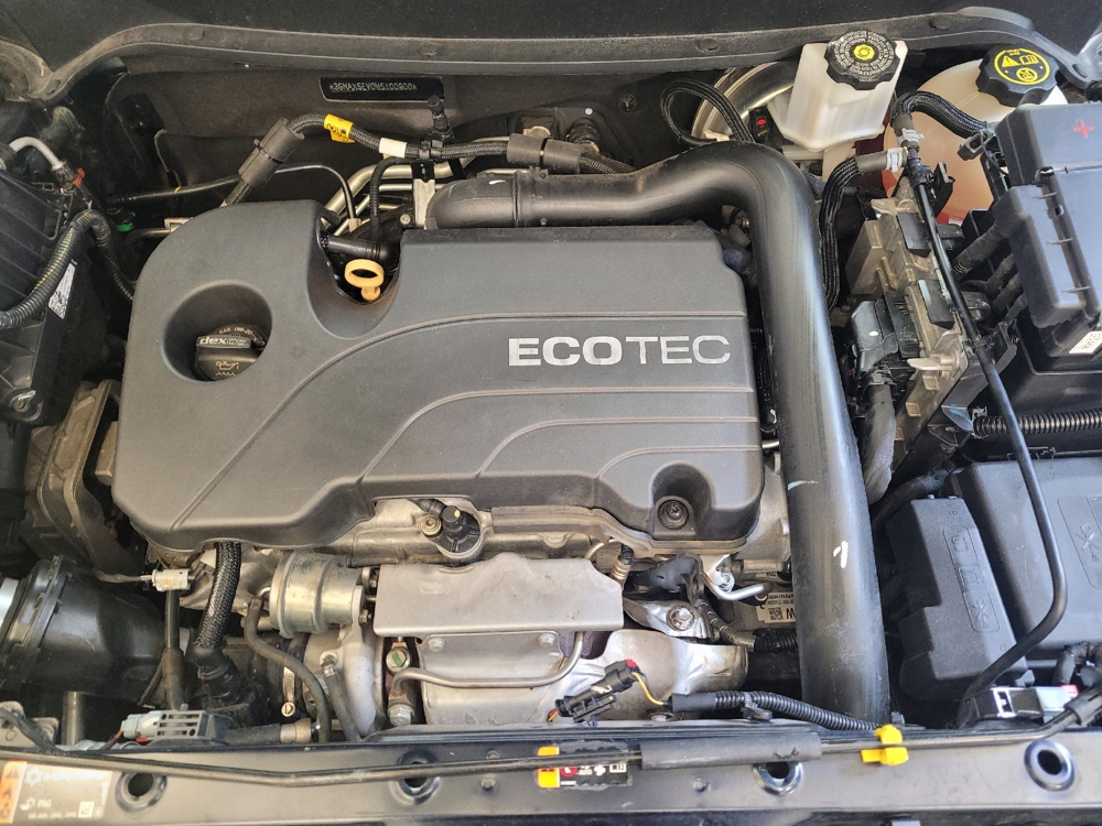 2021 Chevrolet Equinox LS - Photo 23