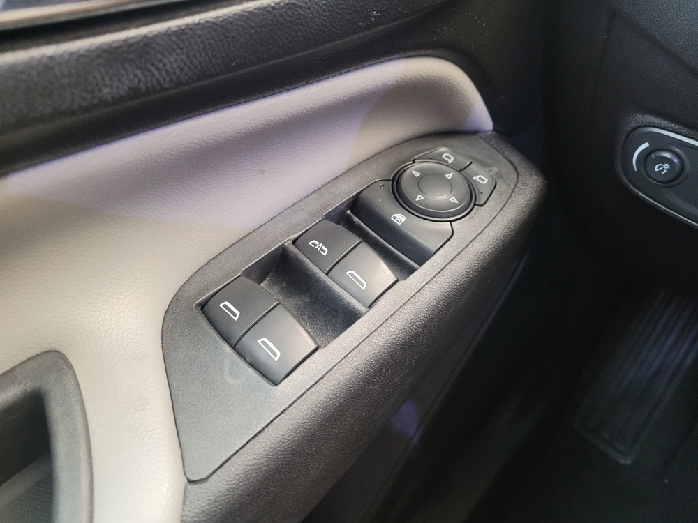 2021 Chevrolet Equinox LS - Photo 21