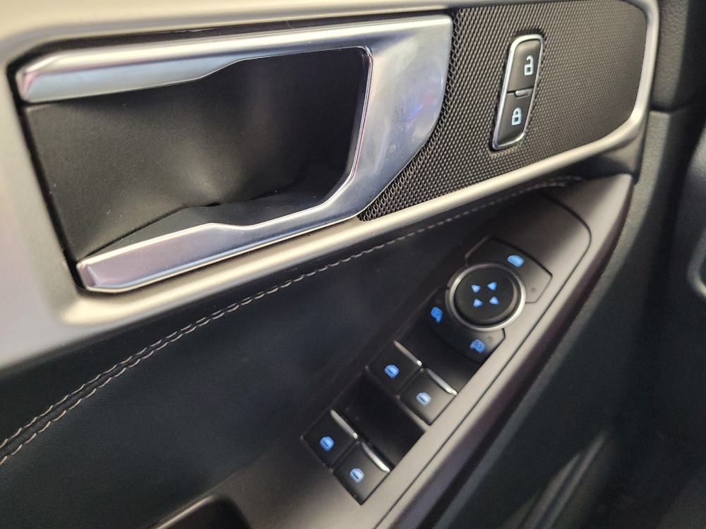 2020 Ford Explorer XLT - Photo 21