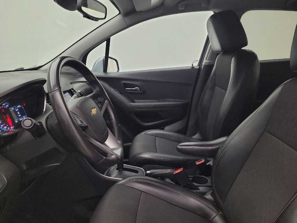 2020 Chevrolet Trax LT - Photo 13