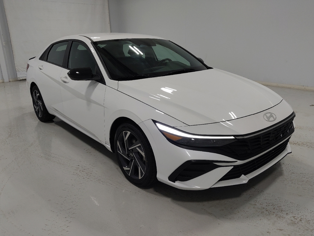 2025 Hyundai Elantra SEL - Photo 10