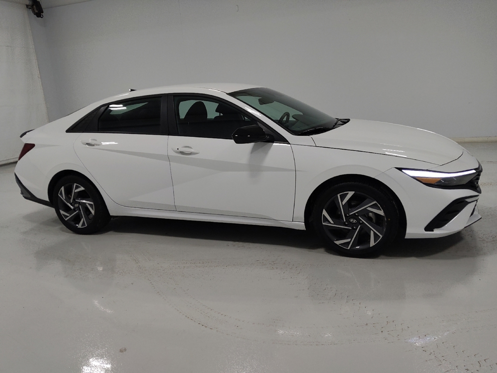 2025 Hyundai Elantra SEL - Photo 9