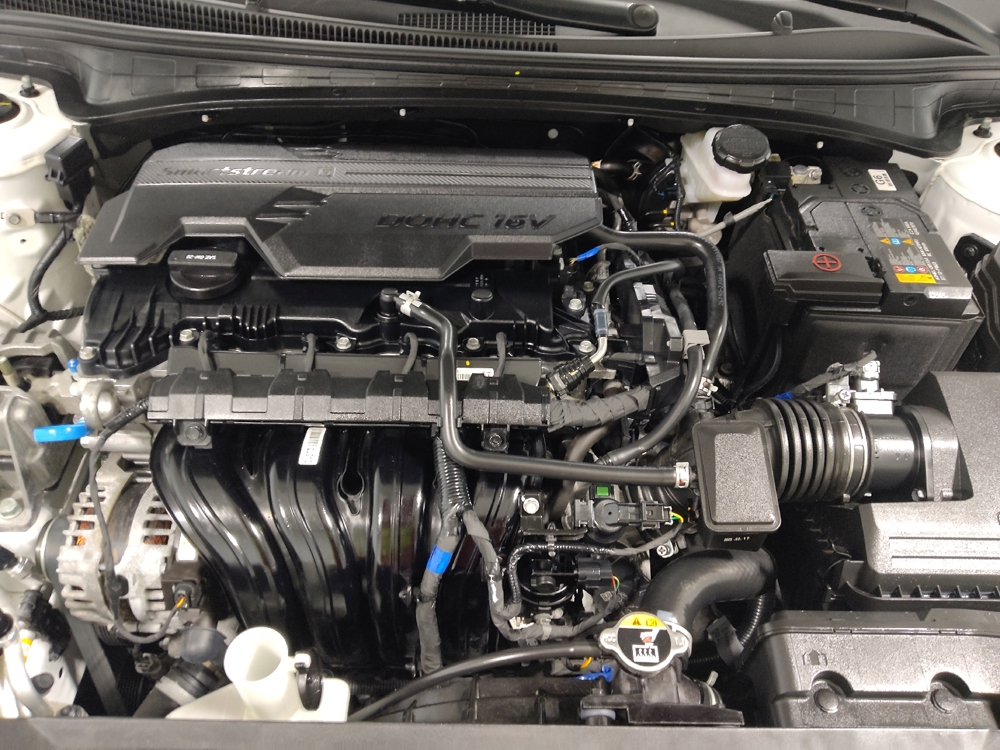 2025 Hyundai Elantra SEL - Photo 23