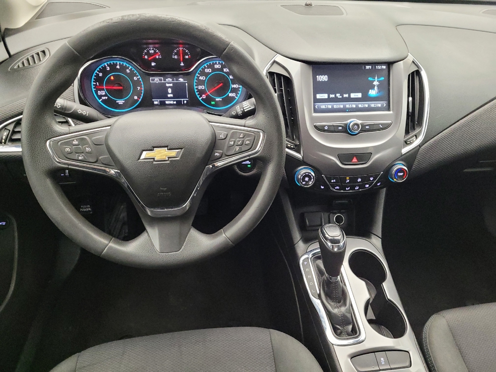 2017 Chevrolet Cruze LT - Photo 17