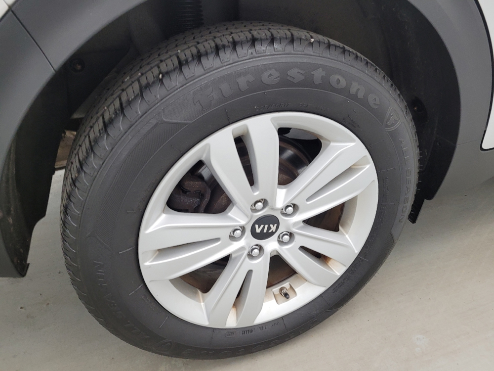 2018 Kia Sportage LX - Photo 24