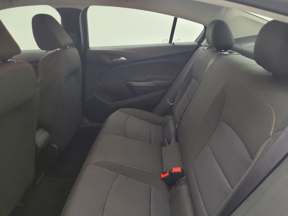 2017 Chevrolet Cruze LS - Photo 14