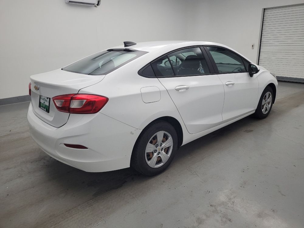 2017 Chevrolet Cruze LS - Photo 8