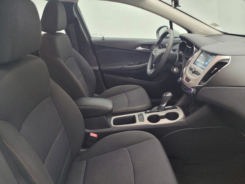 2017 Chevrolet Cruze LS - Photo 16