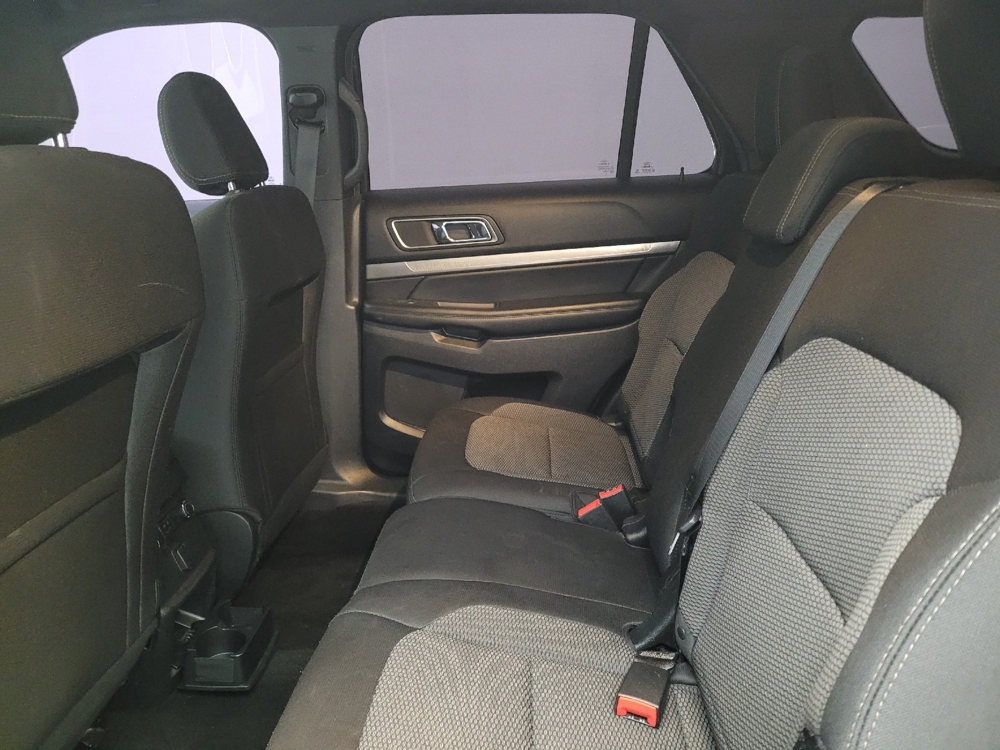 2018 Ford Explorer XLT - Photo 14