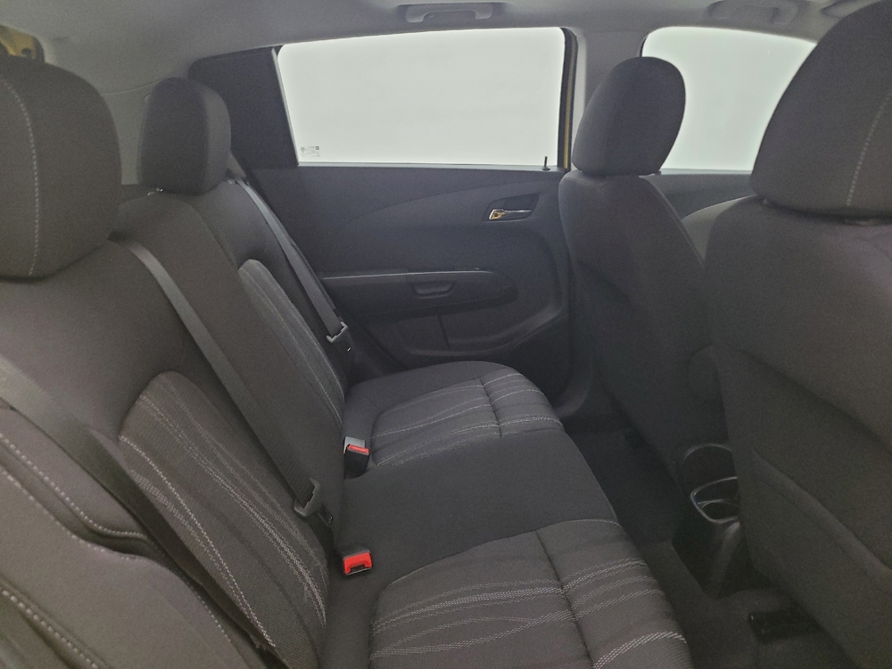 2015 Chevrolet Sonic LT - Photo 15