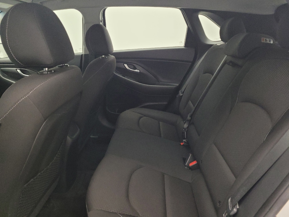 2019 Hyundai Elantra GT GT - Photo 14