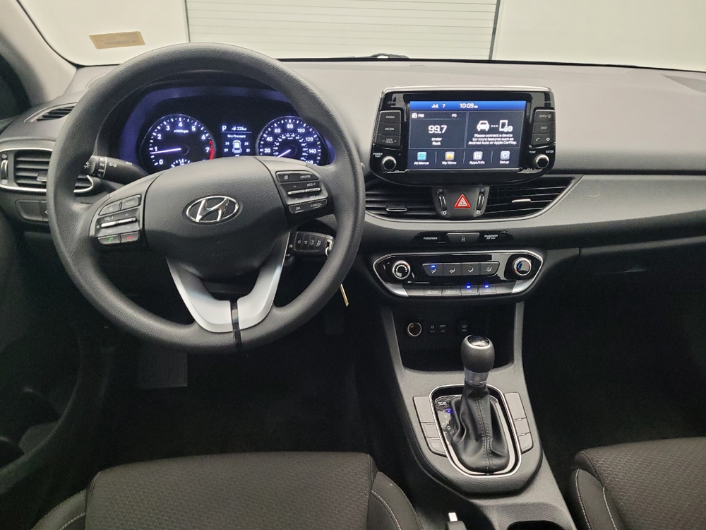 2019 Hyundai Elantra GT GT - Photo 17