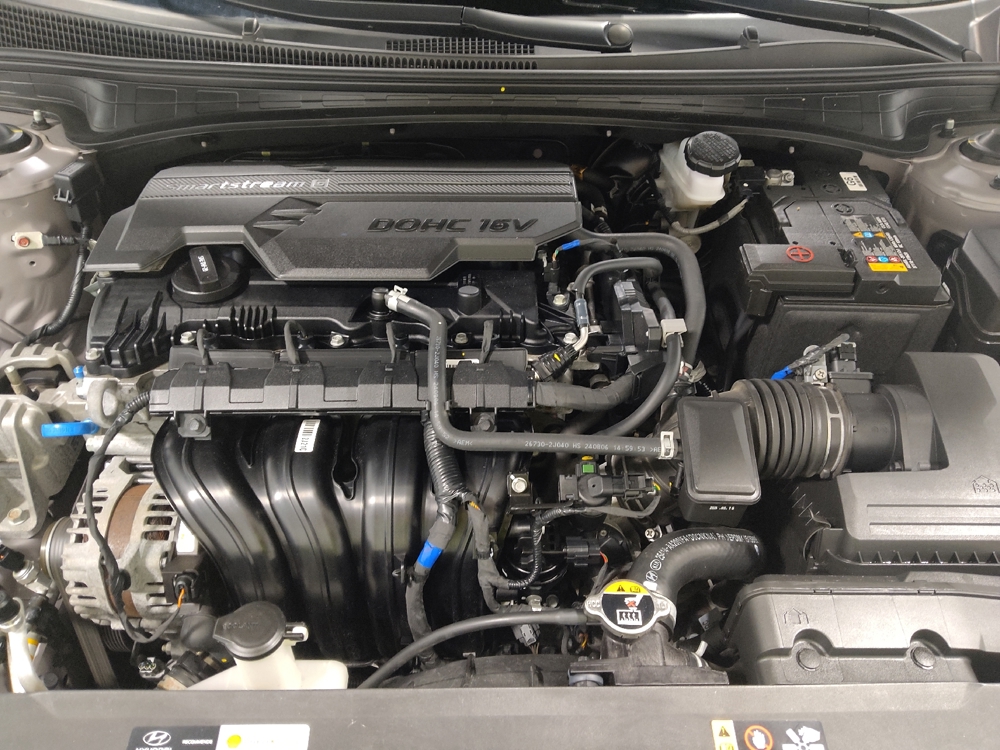 2025 Hyundai Elantra SEL - Photo 23