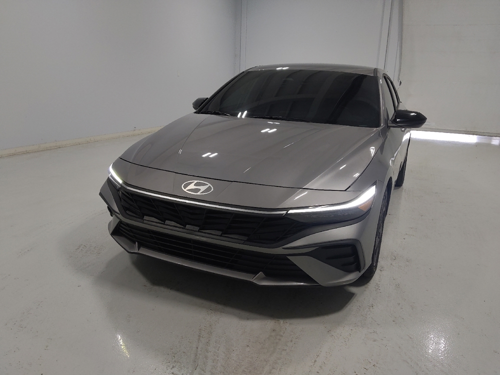 2025 Hyundai Elantra SEL - Photo 12