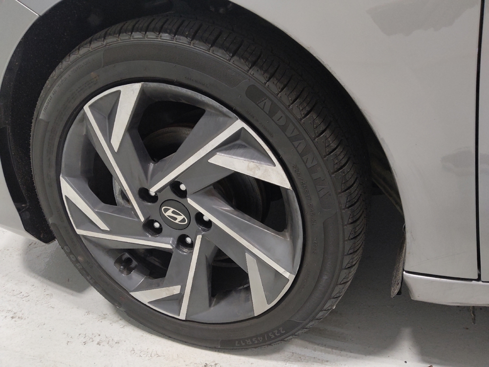 2025 Hyundai Elantra SEL - Photo 24