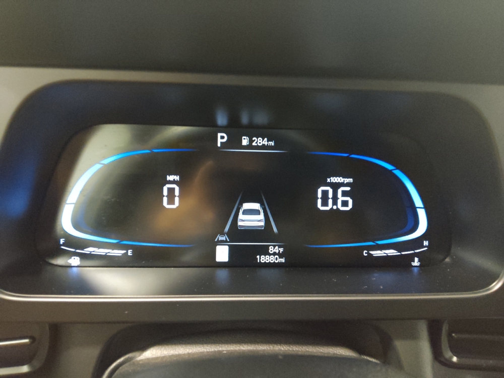 2025 Hyundai Elantra SEL - Photo 18