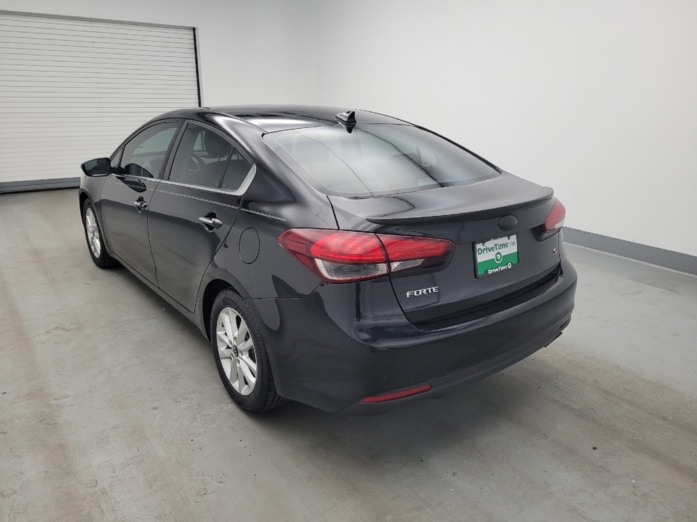 2017 Kia Forte S - Photo 3