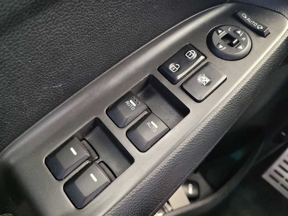 2017 Kia Forte S - Photo 21