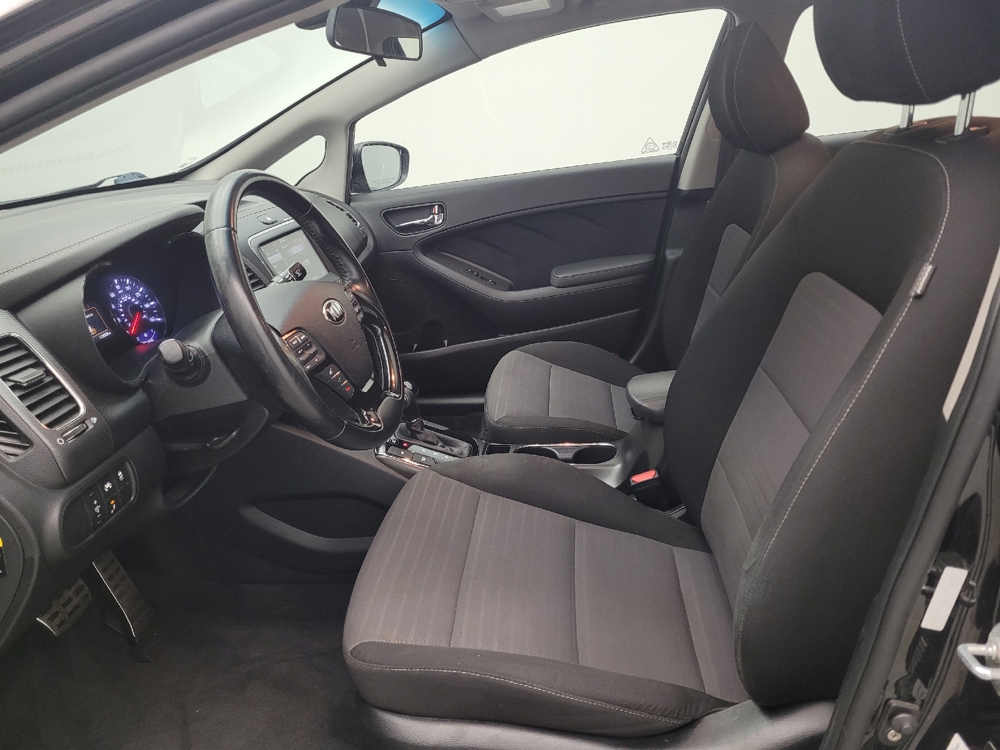 2017 Kia Forte S - Photo 13