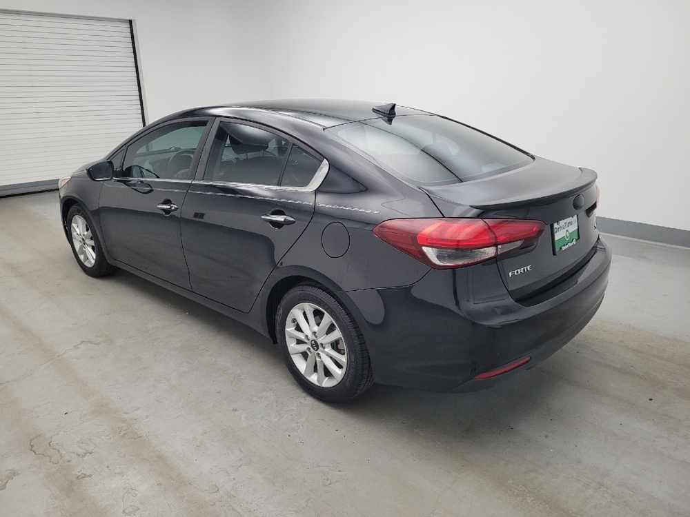 2017 Kia Forte S - Photo 4