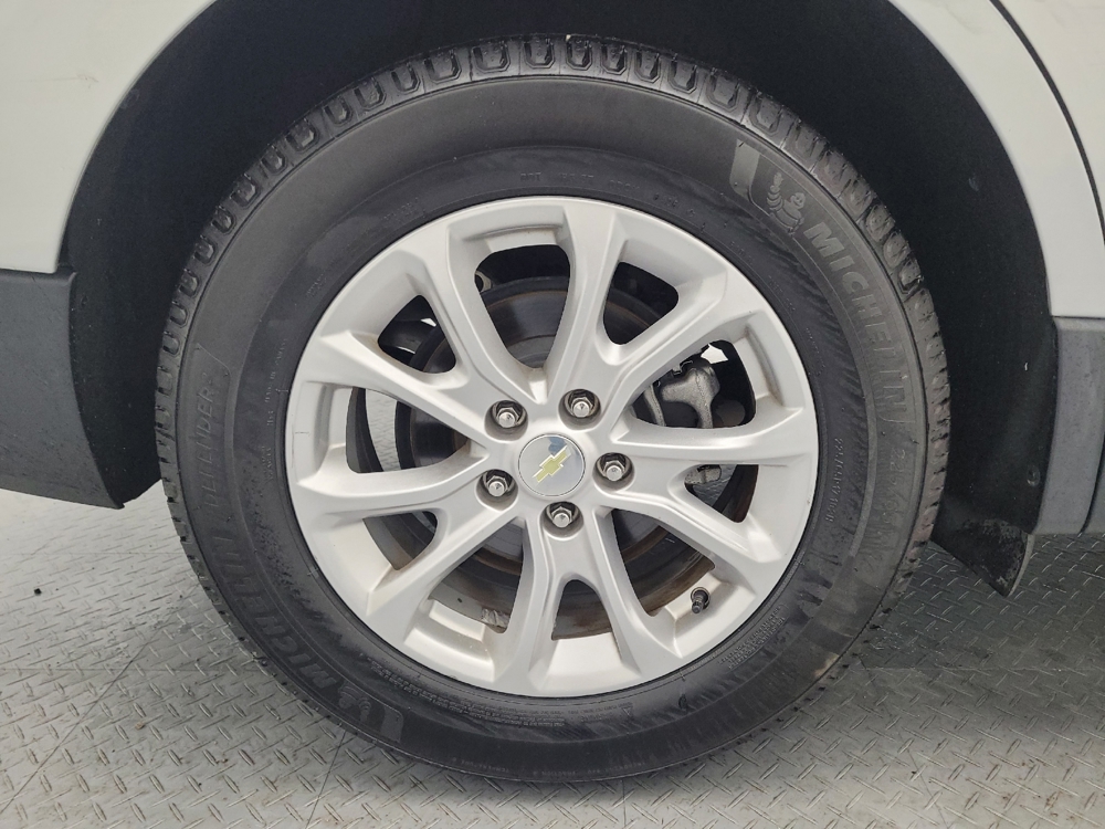 2018 Chevrolet Equinox LS - Photo 24