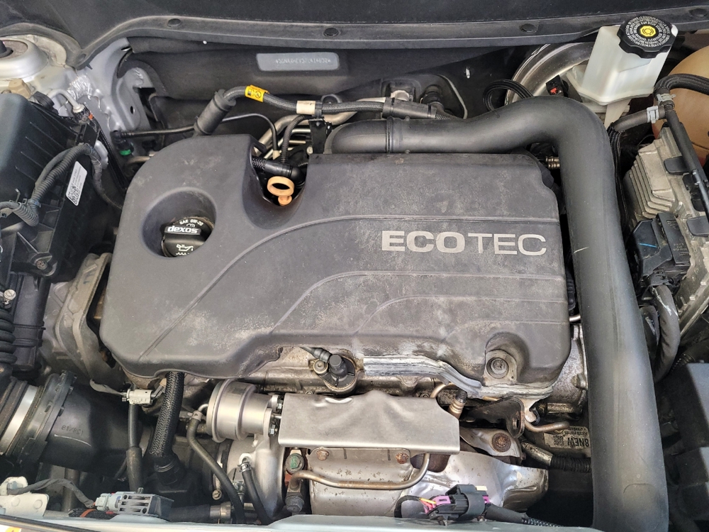 2018 Chevrolet Equinox LS - Photo 23