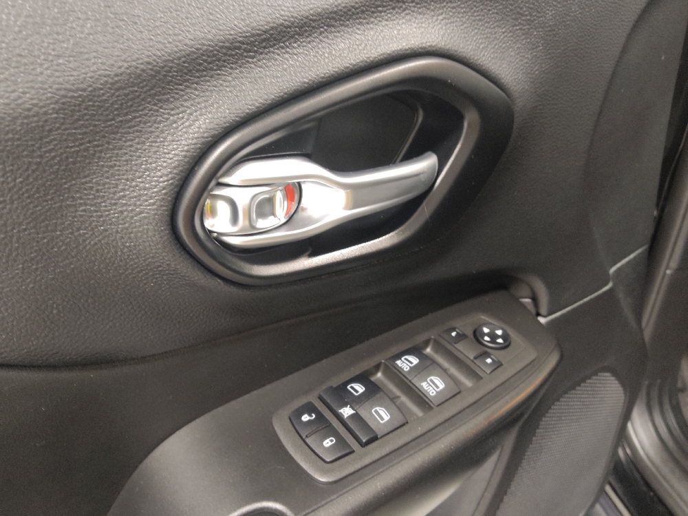 2022 Jeep Cherokee Trailhawk - Photo 21