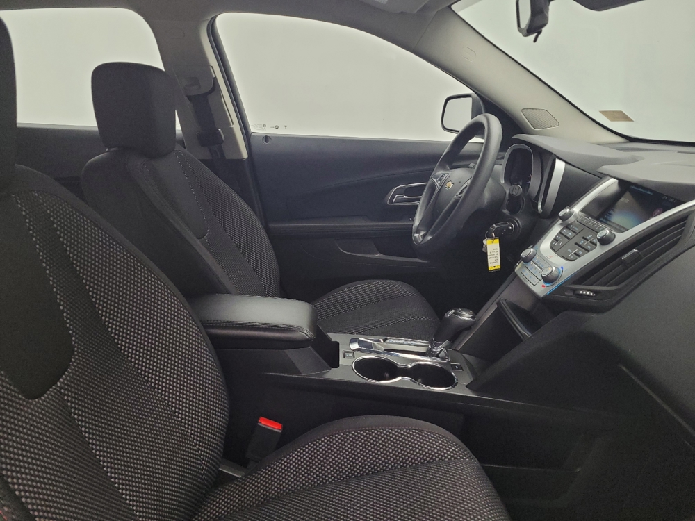 2017 Chevrolet Equinox LS - Photo 16