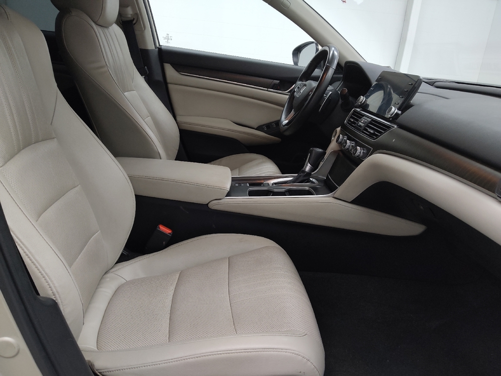 2018 Honda Accord Touring - Photo 16