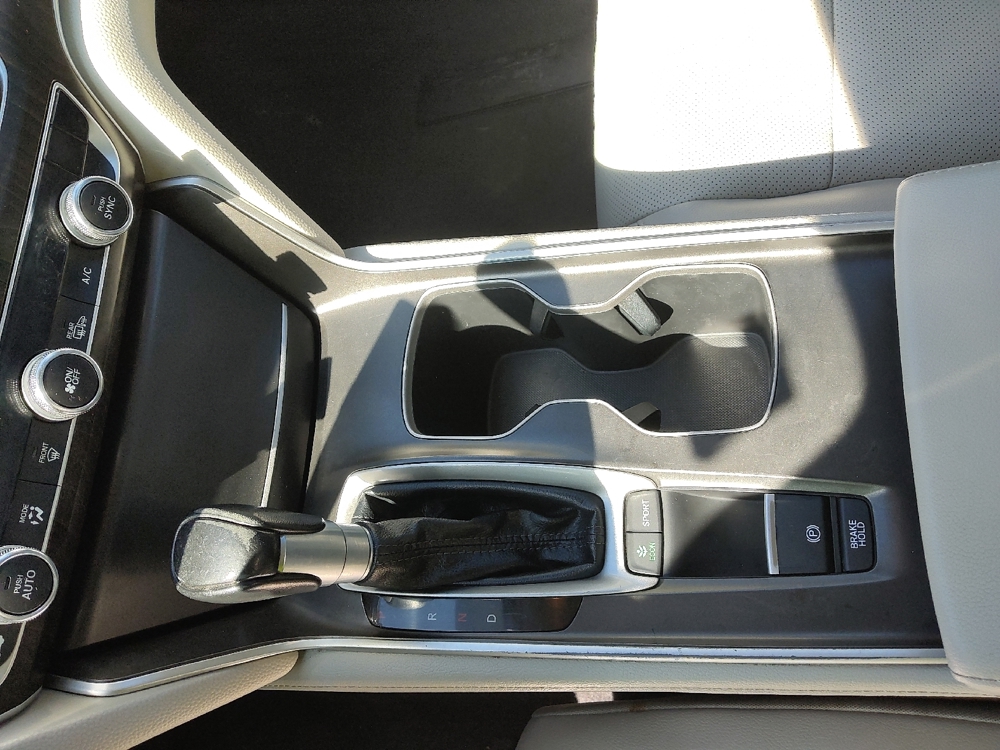 2018 Honda Accord Touring - Photo 20