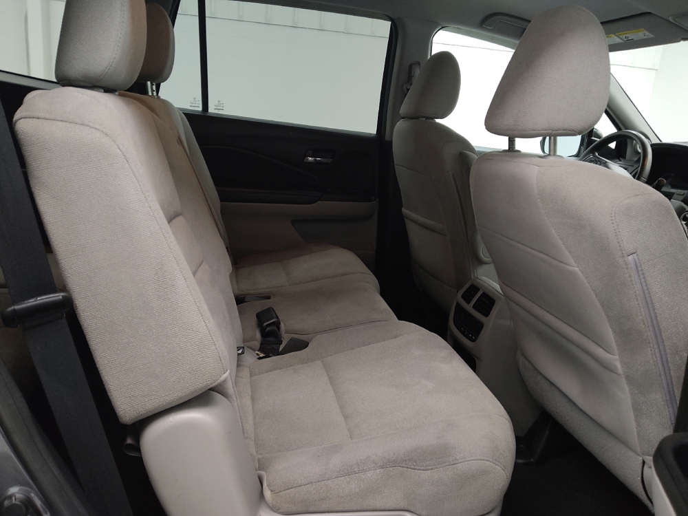 2020 Honda Pilot EX - Photo 15