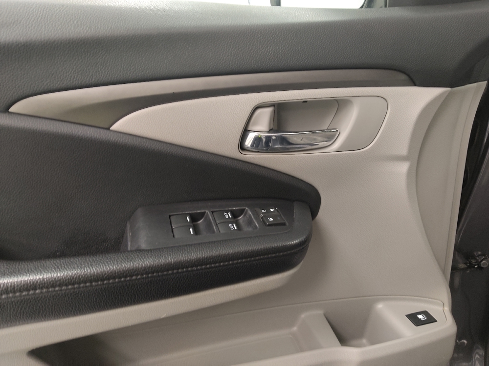 2020 Honda Pilot EX - Photo 21