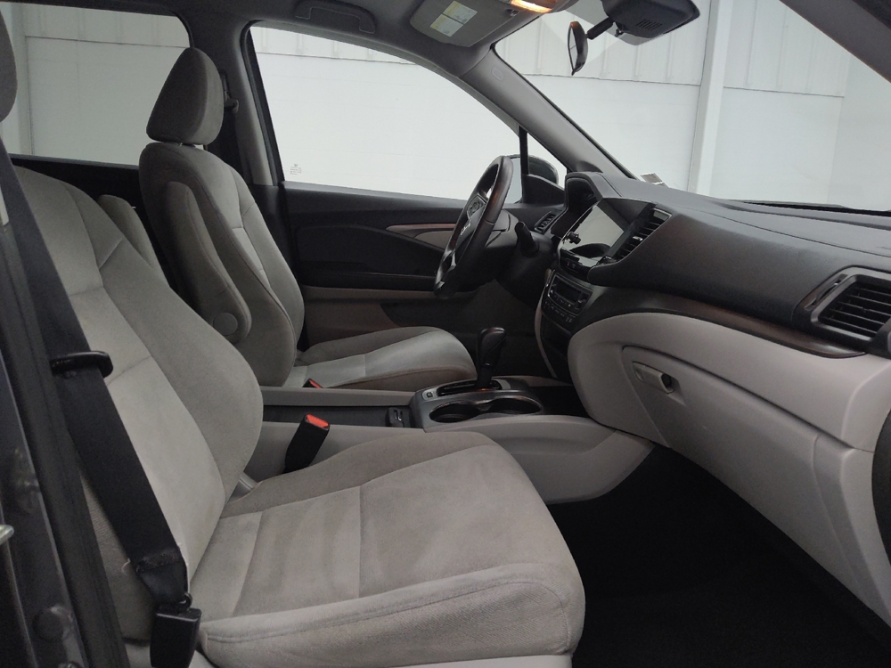 2020 Honda Pilot EX - Photo 16