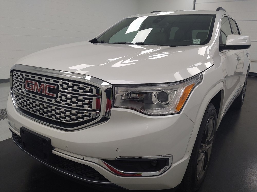 2019 GMC Acadia Denali - Photo 12