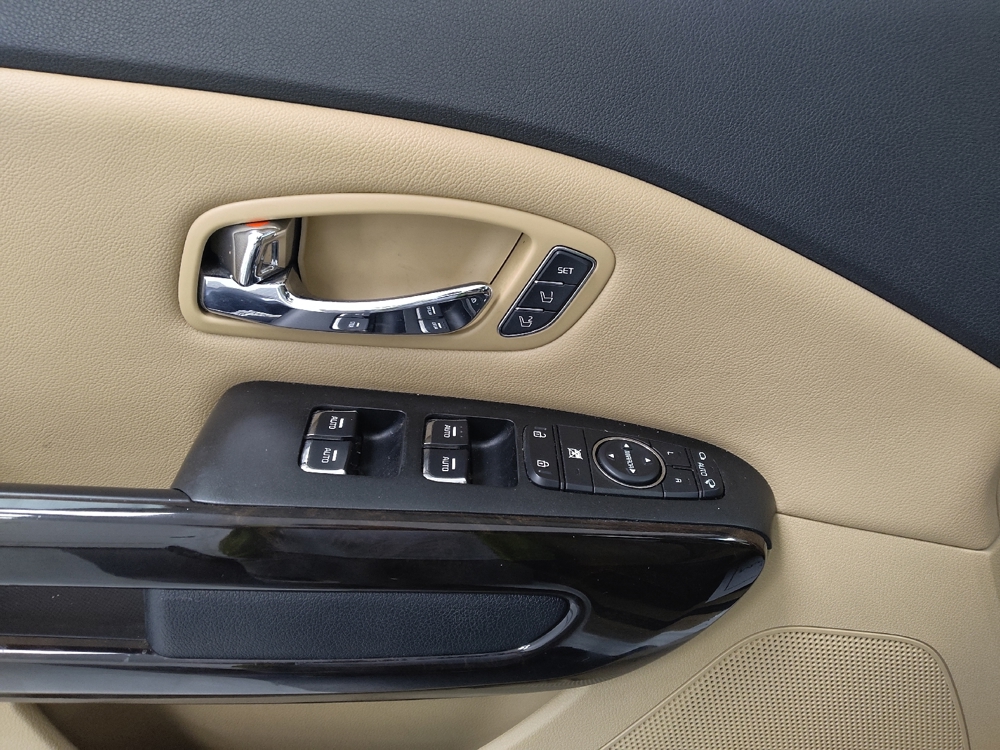 2019 Kia Sedona SX - Photo 21