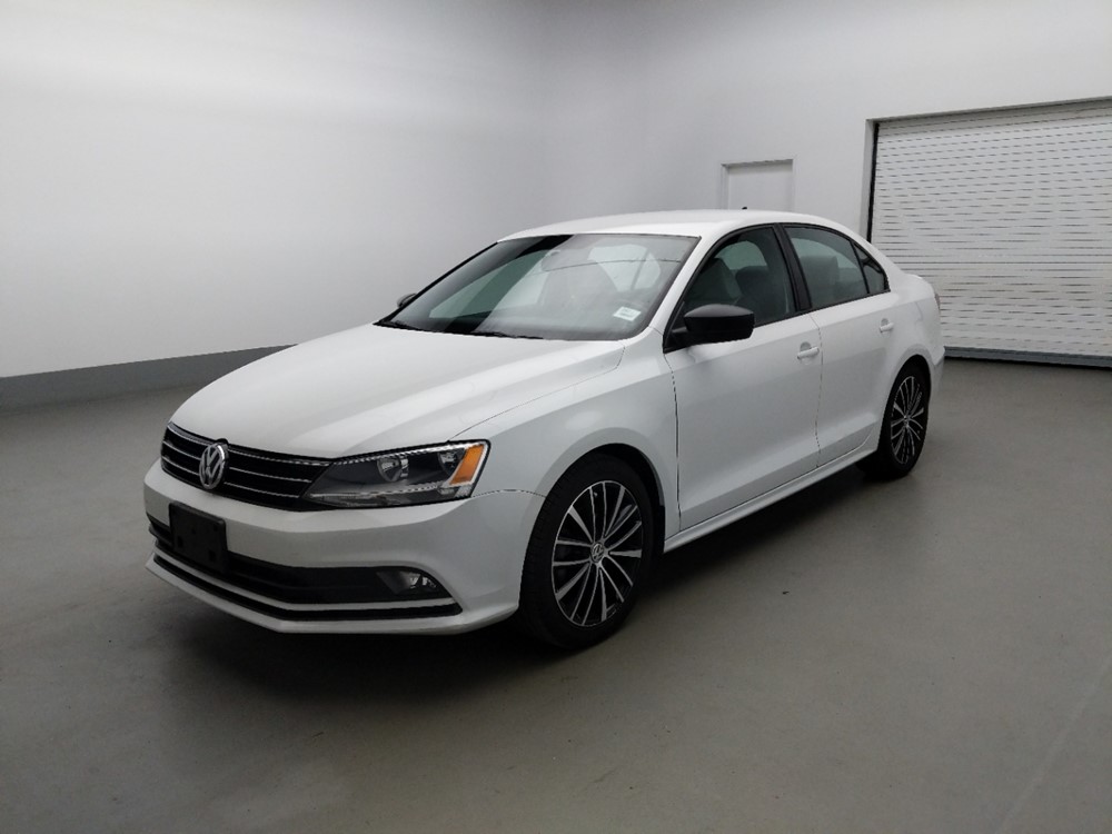 Used 2016 Volkswagen Jetta Driver Front Bumper