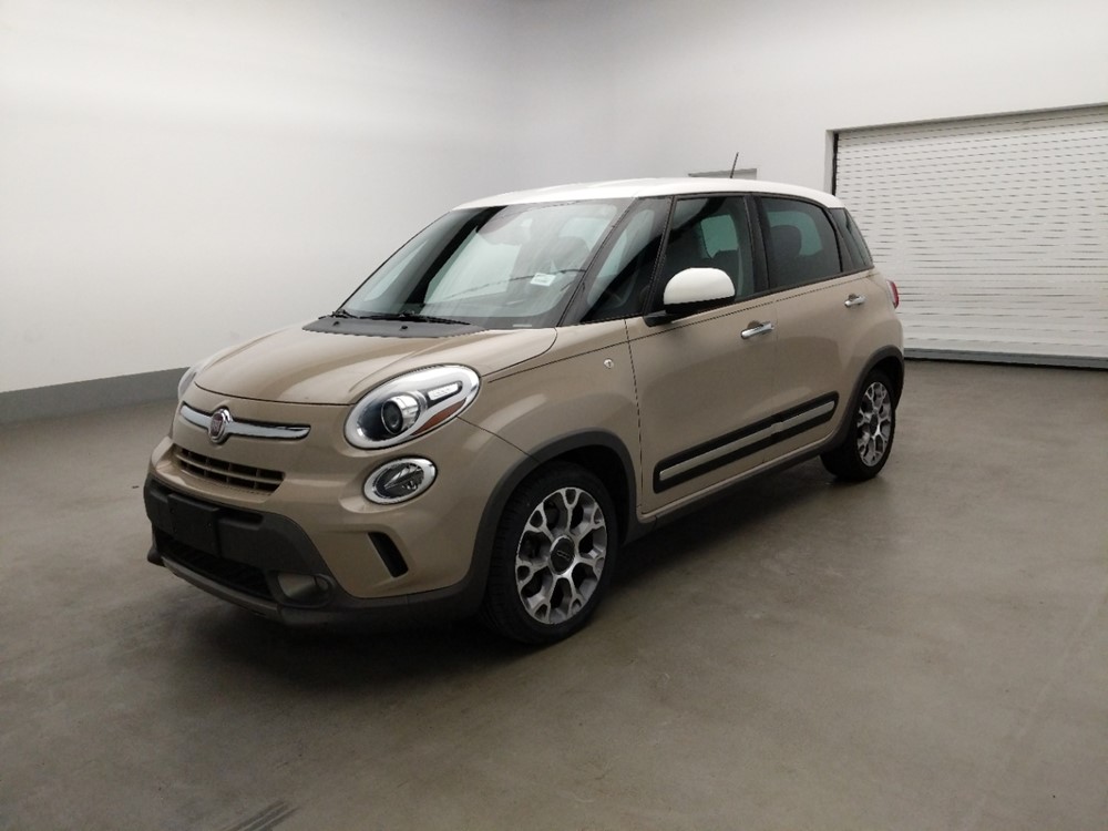 Used 2016 FIAT 500L Driver Front Bumper
