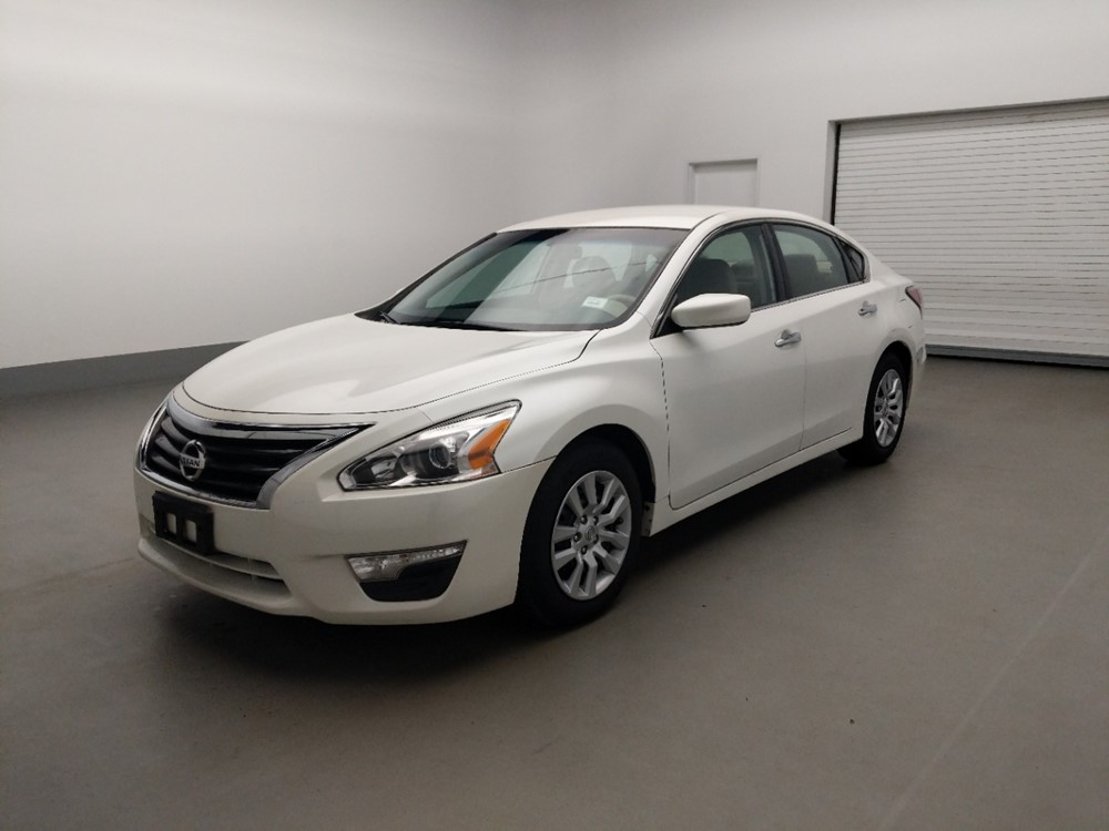 Used 2015 Nissan Altima Driver Front Bumper
