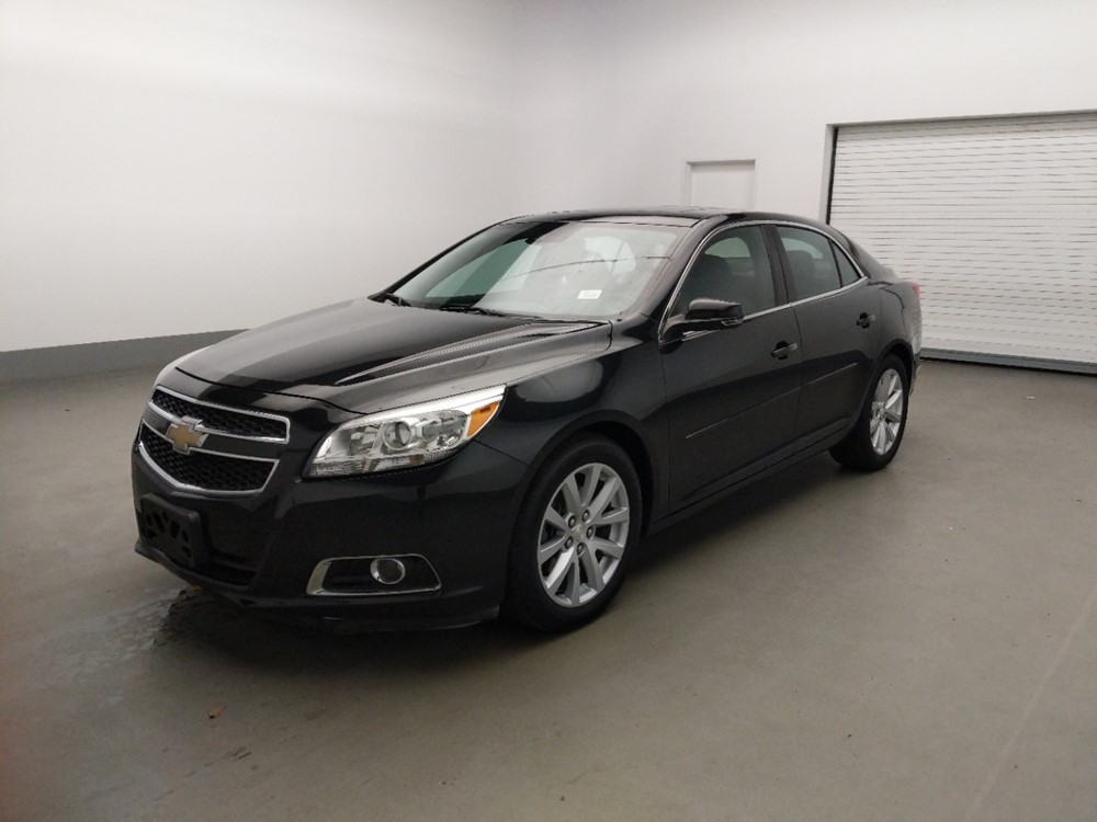 Used 2013 Chevrolet Malibu Driver Front Bumper