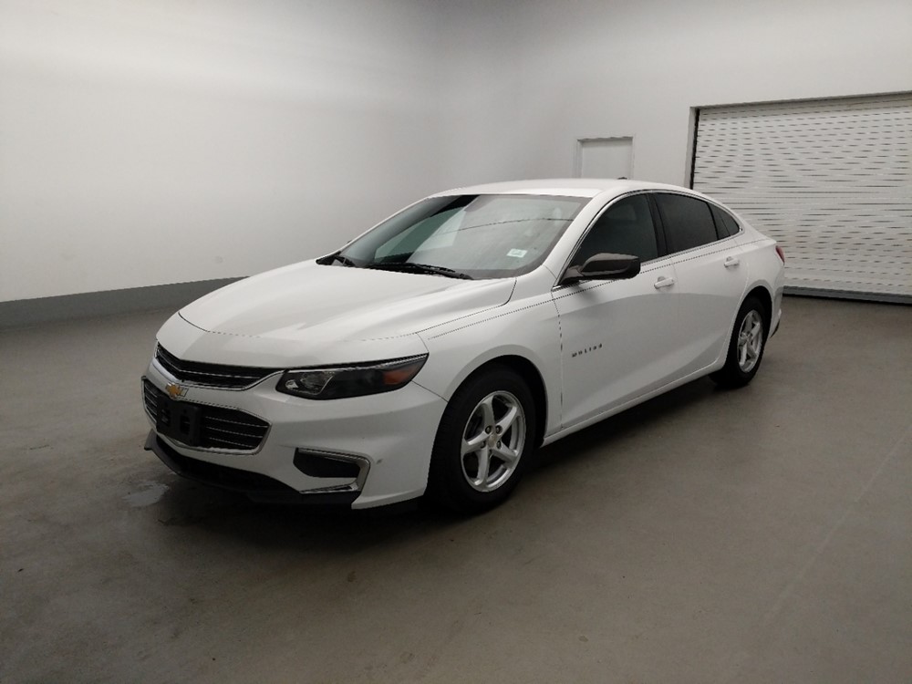 Used 2017 Chevrolet Malibu Driver Front Bumper