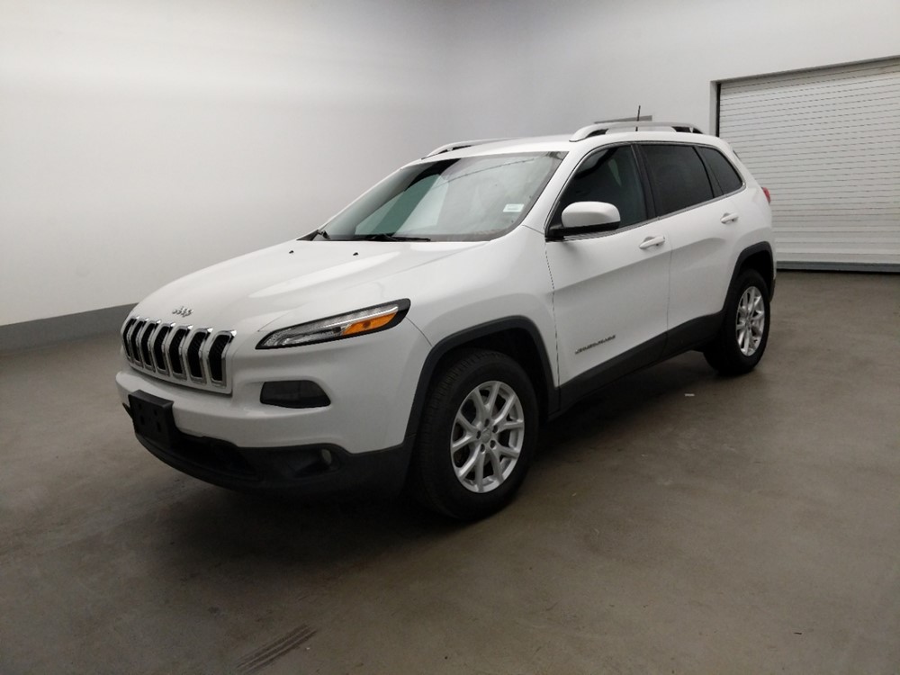 Used 2016 Jeep Cherokee Driver Front Bumper